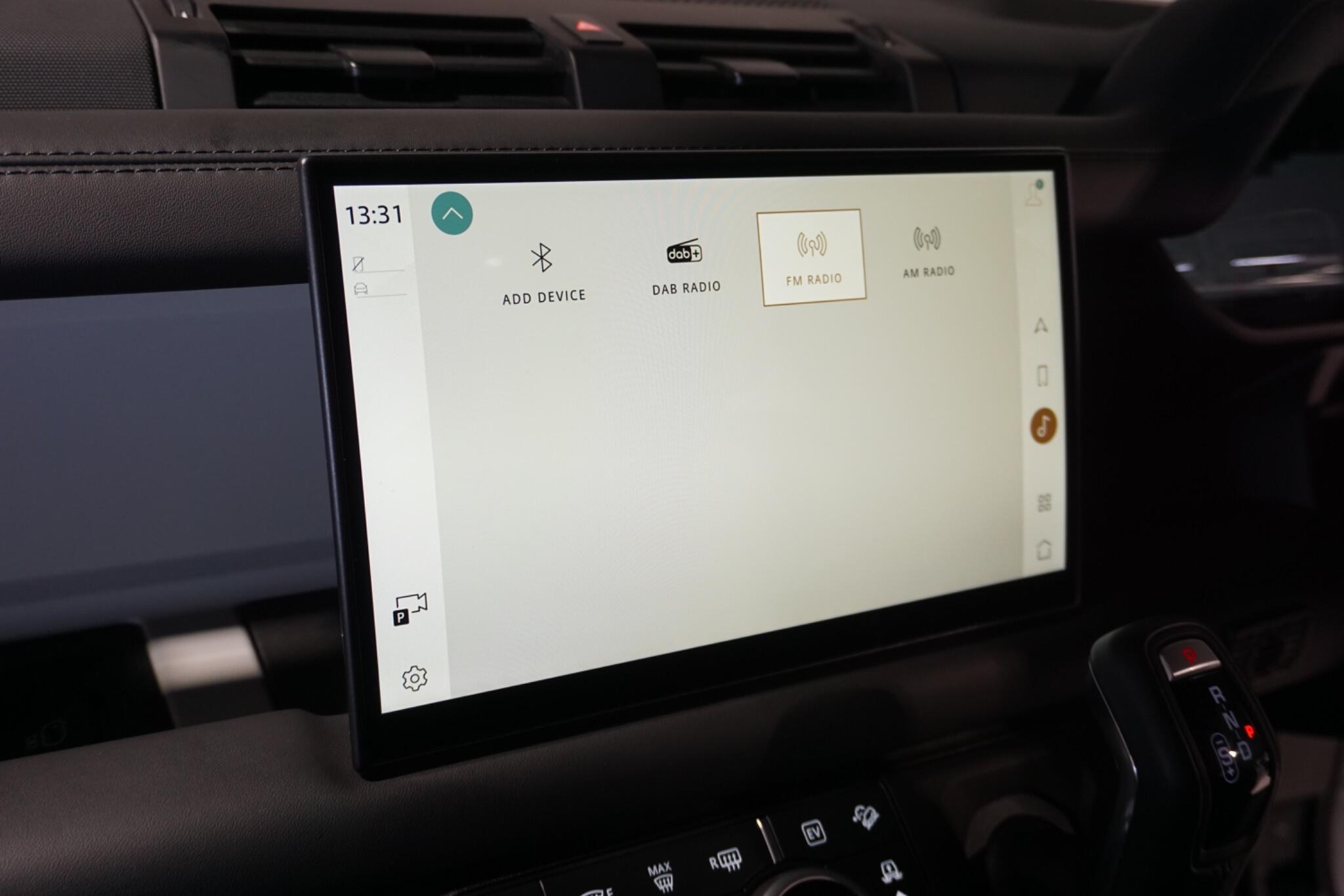 Land Rover Defender 110 2.0 P400e 15.4kWh X-Dynamic HSE SUV 5dr Petrol Plug-in Hybrid Auto 4WD Euro 6 (s/s) (404 ps)